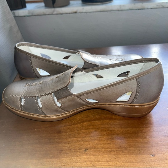 Reiker Shoes Doris 85 Loafers Flats Comfort Gray Leather Cutouts Size 7/EU 38 - Picture 7 of 11